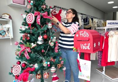 A IMPORTÂNCIA DAS VITRINES NATALINAS PARA IMPULSIONAR O COMÉRCIO GUAXUPEANO